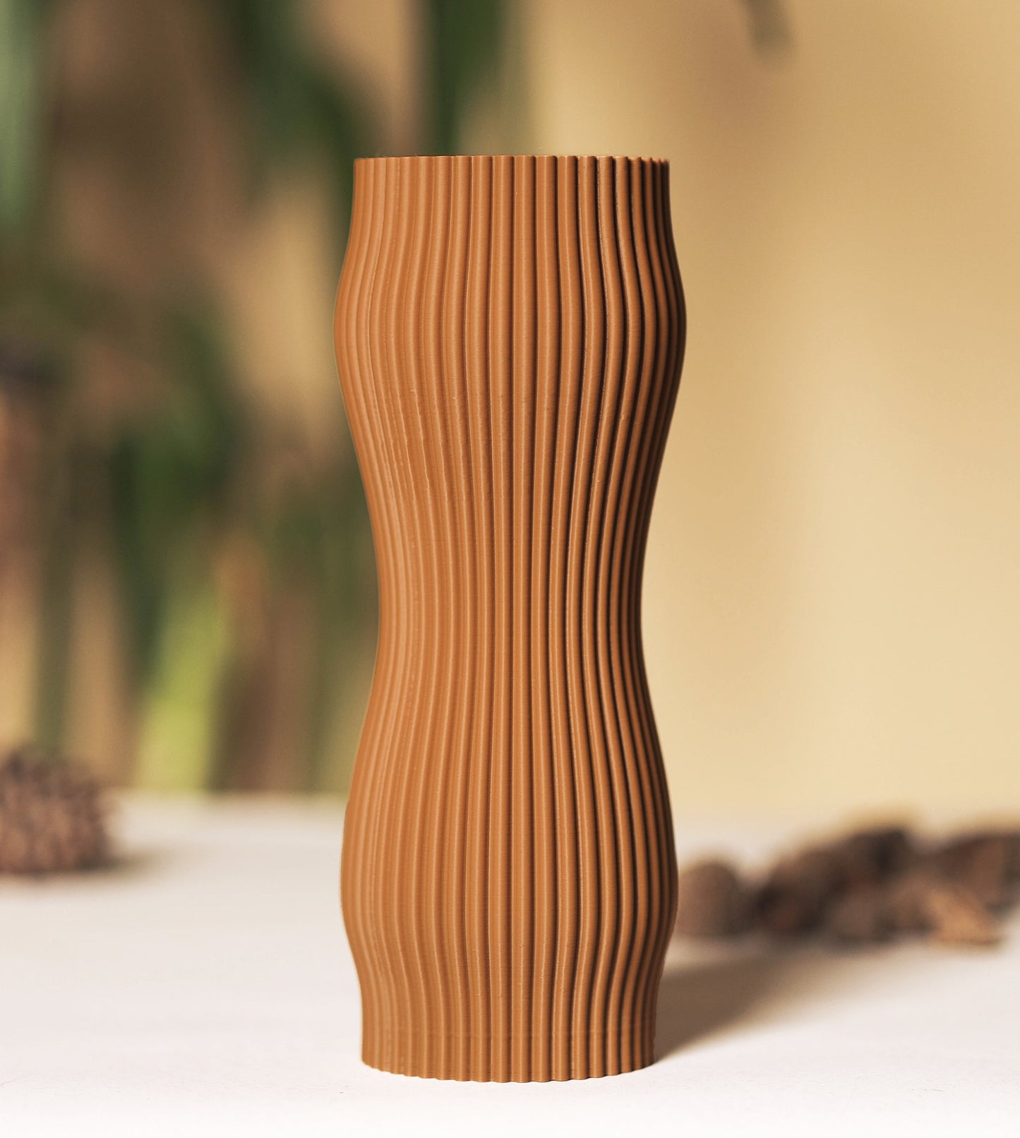 RIBBED VASE